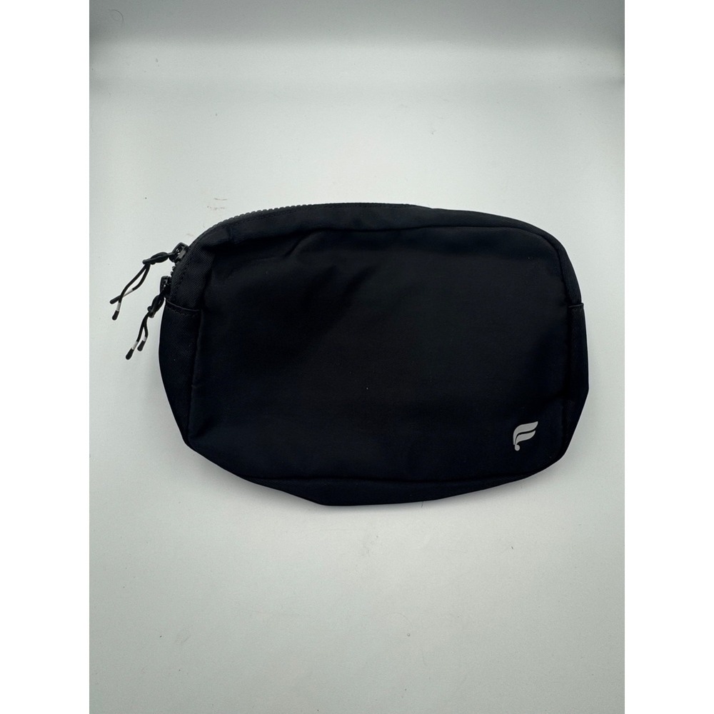 NWT Fabletics Small Toiletry Belt Bag Women's Black 100% Nylon Zipper Crossbody